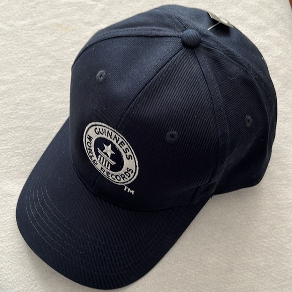 NWT Guinness World Records LOT of 3 Ballcap HAT Lanyard Metal Lapel Pin Official - Picture 6 of 17